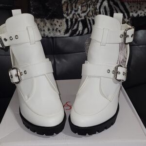 Women's White Buckle Boots